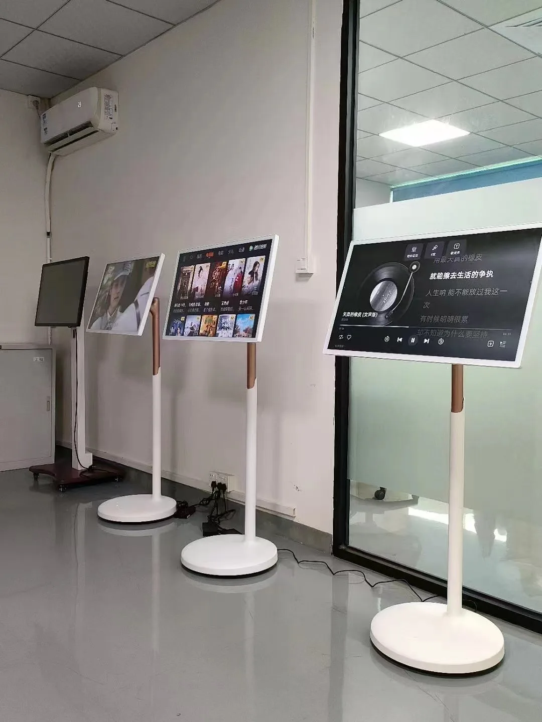 Touch Screen 32 Inch Portable  - Yoga Fitness Videos Free ulasan dan harga